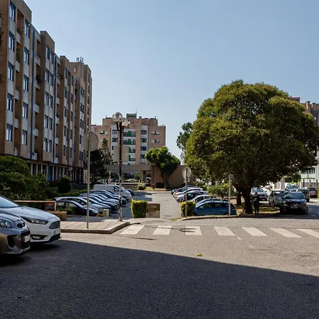 Joivy Stylish Centre Flat With Parking Maía