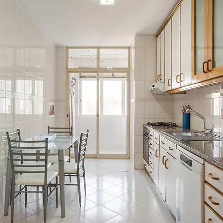 Appartement Joivy Stylish Centre Flat With Parking Maía