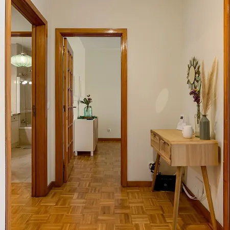 Appartement Joivy Stylish Centre Flat With Parking Maía