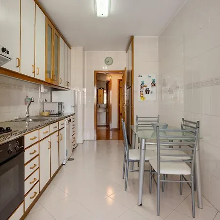 Apartment Guestready - Stylish Centre Flat With Parking
