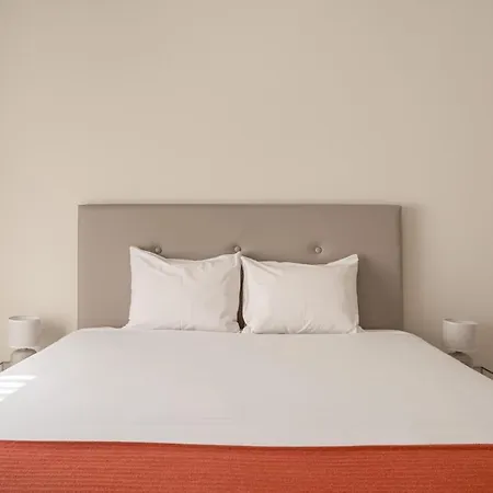 Apartment Guestready - Stylish Centre Flat With Parking *