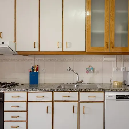 Guestready - Stylish Centre Flat With Parking Apartment Maia (Porto)